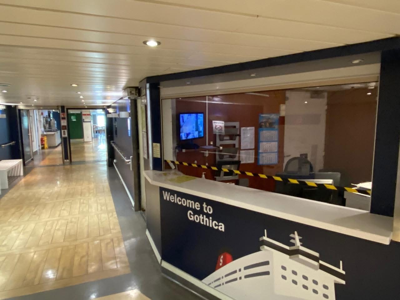 داخل السفينة 4