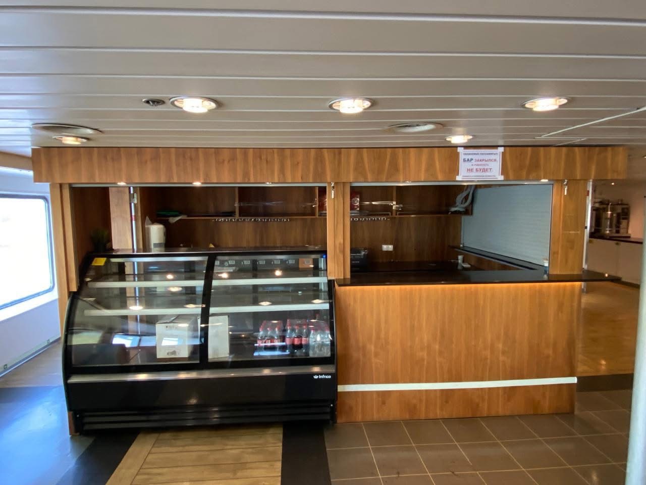 داخل السفينة 6